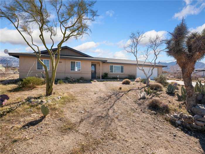 photo 1: 32229 Carnelian Road, Lucerne Valley CA 92356