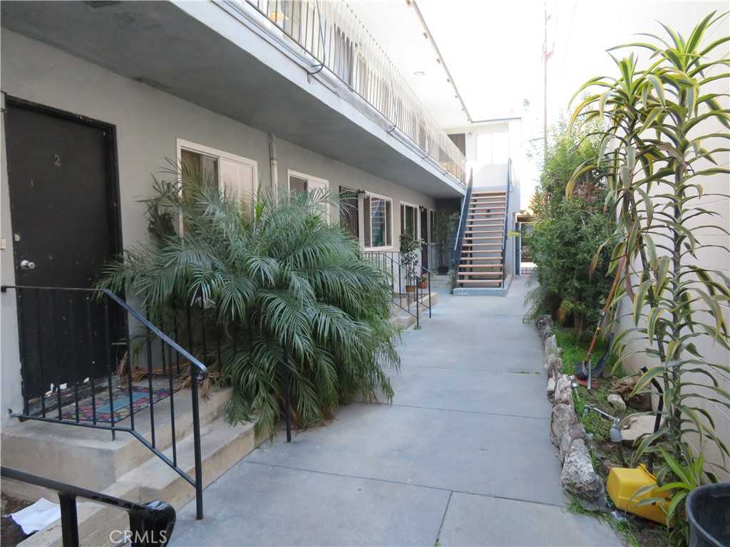 photo 3: 1547 Euclid Street, Santa Monica CA 90404