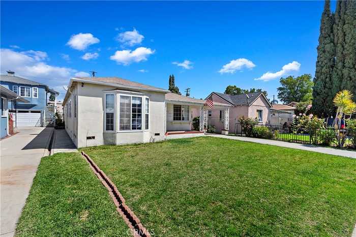 photo 2: 4435 E 60th, Maywood CA 90270