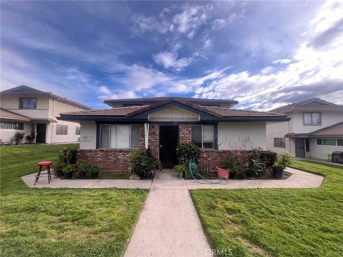 photo 2: 3489 20th Street, Highland CA 92346