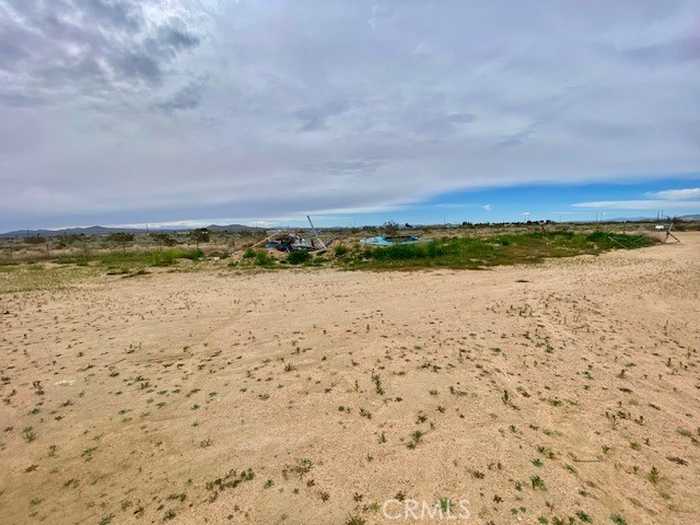 photo 1: 265 E Balboa Avenue, Mojave CA 93501