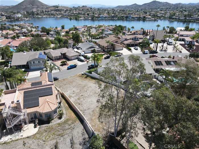 photo 2: 29613 Chaparral Way, Canyon Lake CA 92587