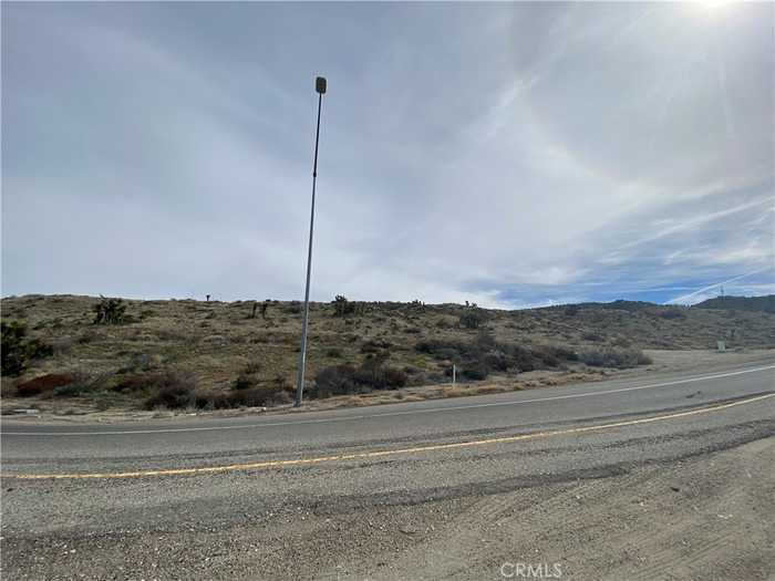 photo 2: 8450 HWY 138, Phelan CA 92371