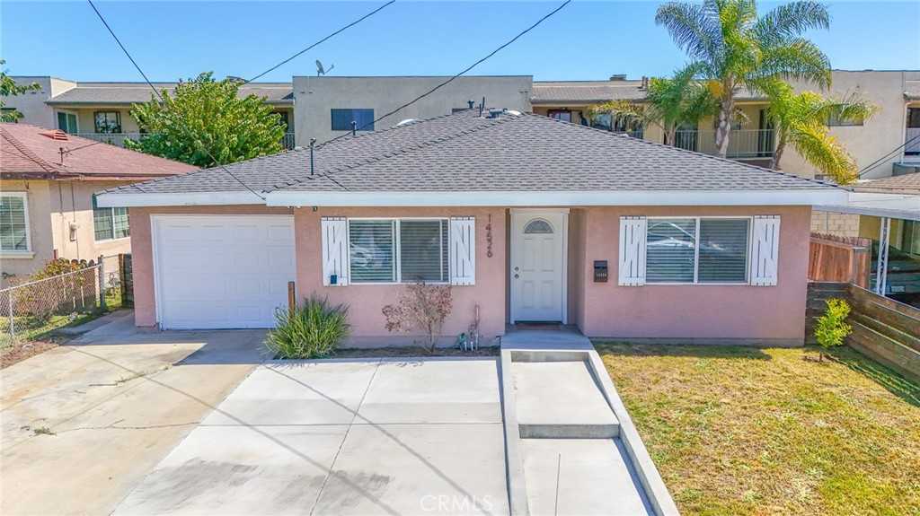 photo 2: 14526 S Denker Avenue, Gardena CA 90247