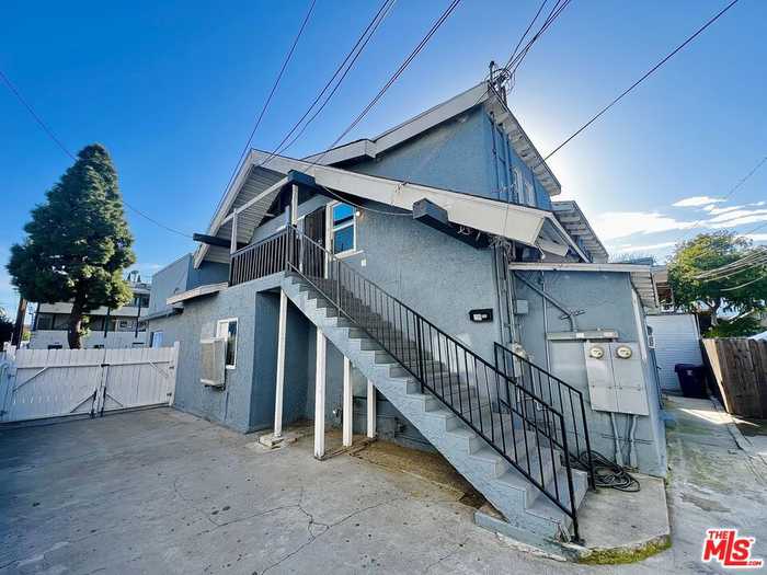 photo 32: 219 E 10th Street, Long Beach CA 90813