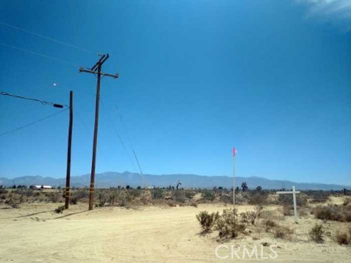 photo 1: 7710 Duncan Road, Phelan CA 92371