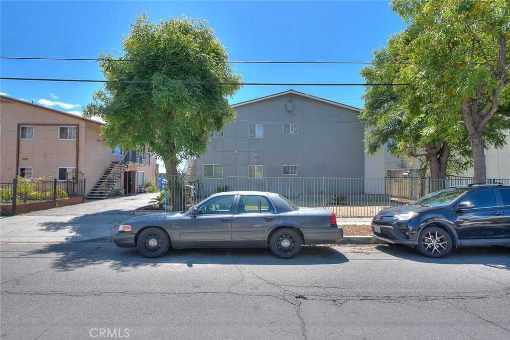 photo 3: 820 E Richland Street, Ontario CA 91764