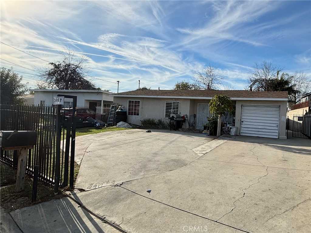 photo 1: 2067 Goodall Avenue, Duarte CA 91010