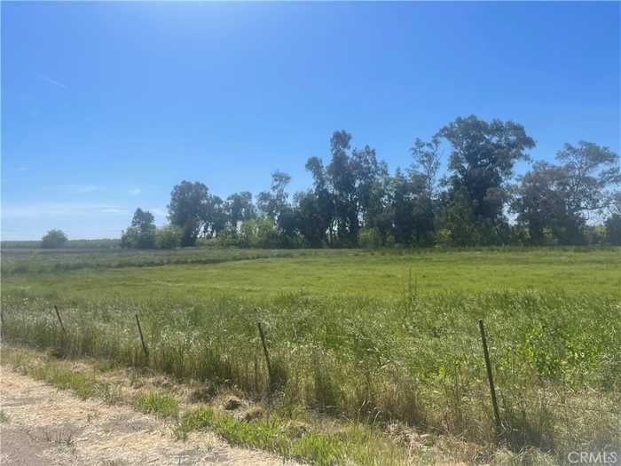 photo 1: Los Olivas, Merced CA 95340