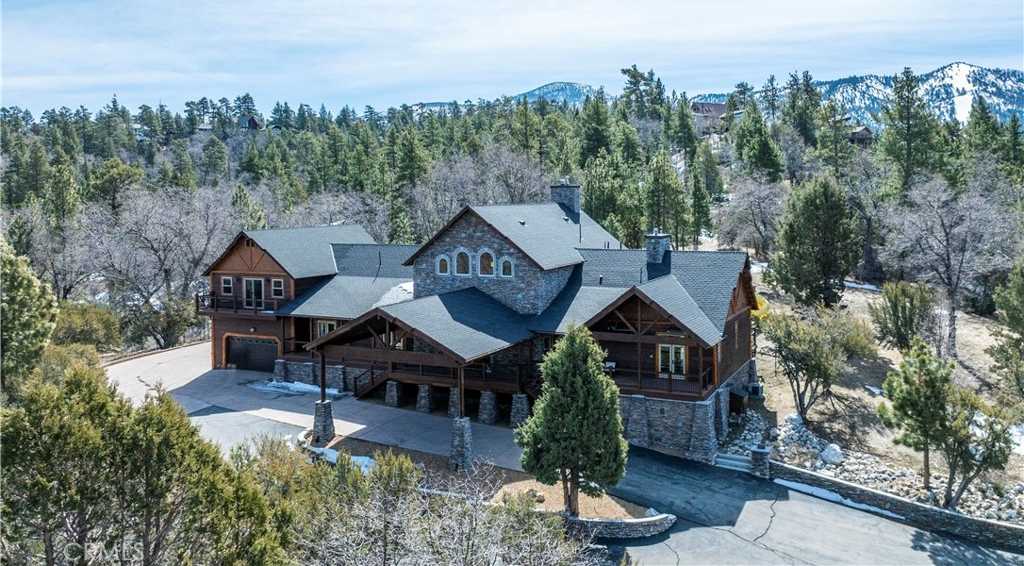 photo 2: 858 Fox Tower Way, Big Bear Lake CA 92315