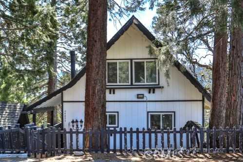 photo 1: 24833 Matterhorn Court, Crestline CA 92325