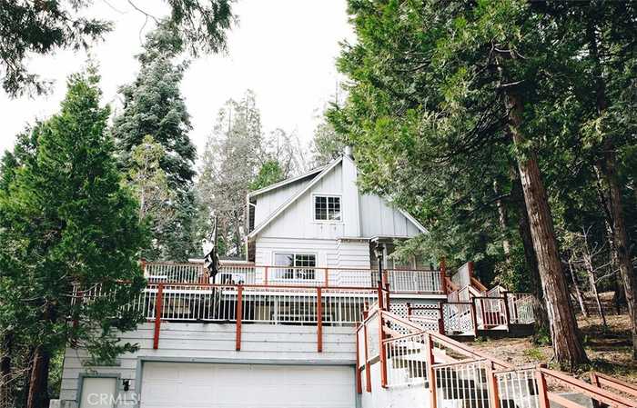 photo 1: 395 Primrose Circle, Lake Arrowhead CA 92352