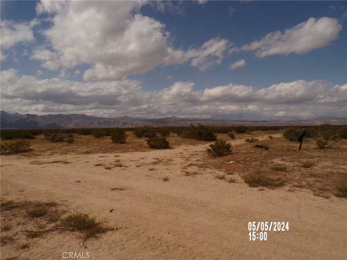 photo 1: APN 312-051-10-00-5, California City CA 93595