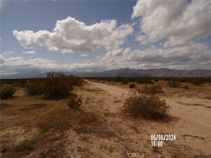 photo 2: APN 312-051-10-00-5, California City CA 93595