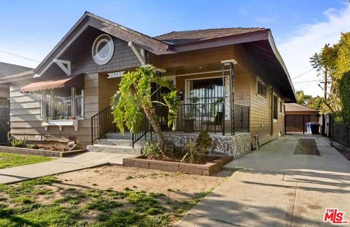 photo 1: 2285 W 29th Place, Los Angeles CA 90018