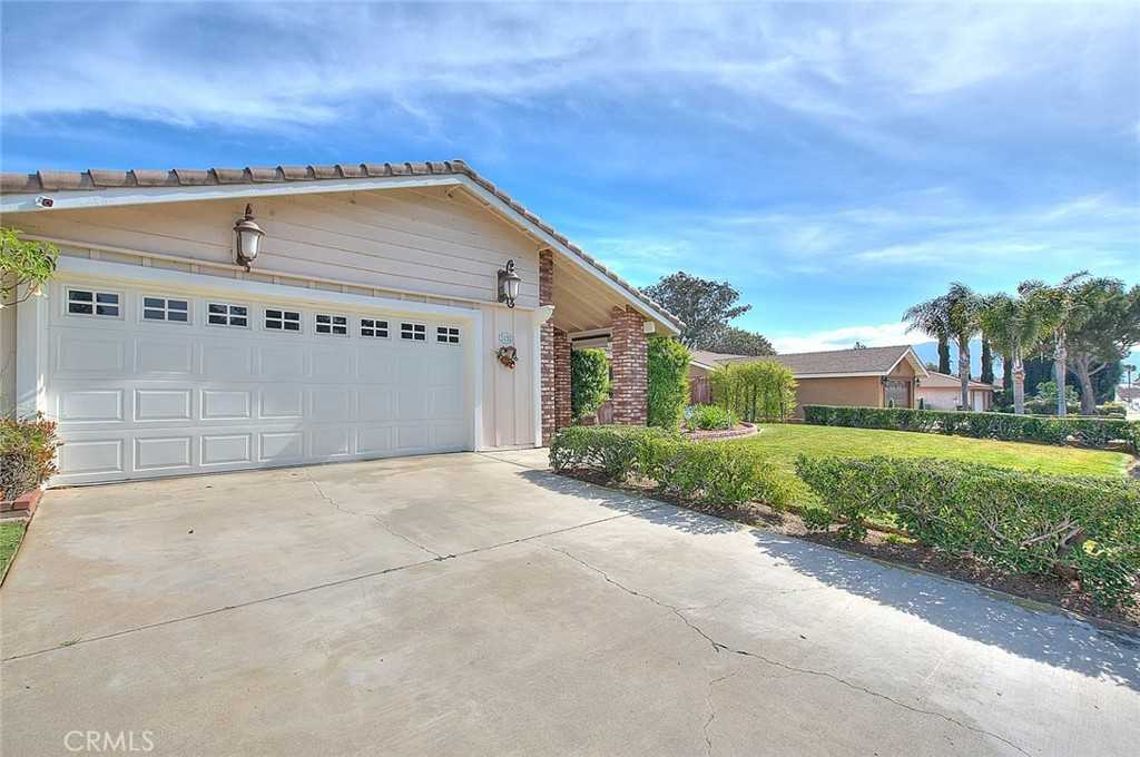 photo 3: 5133 Bluff Street, Norco CA 92860