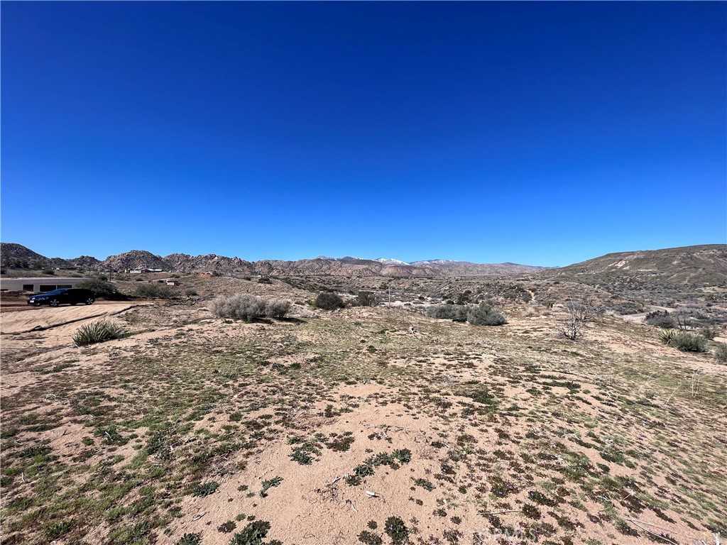 photo 2: Pioneertown Road, Pioneertown CA 92268