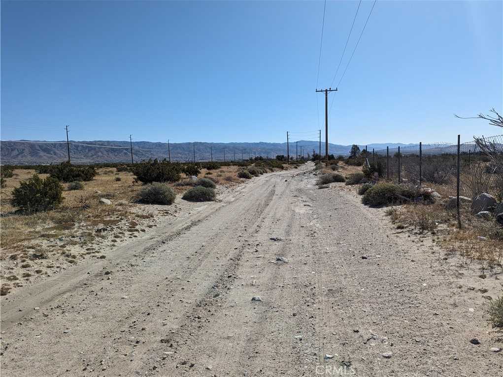 photo 3: 16th Avenue, Desert Hot Springs CA 92240