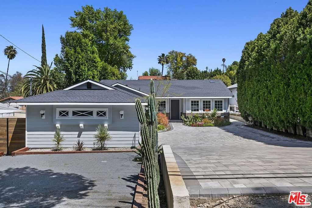 photo 3: 5250 Sale Avenue, Woodland Hills CA 91364