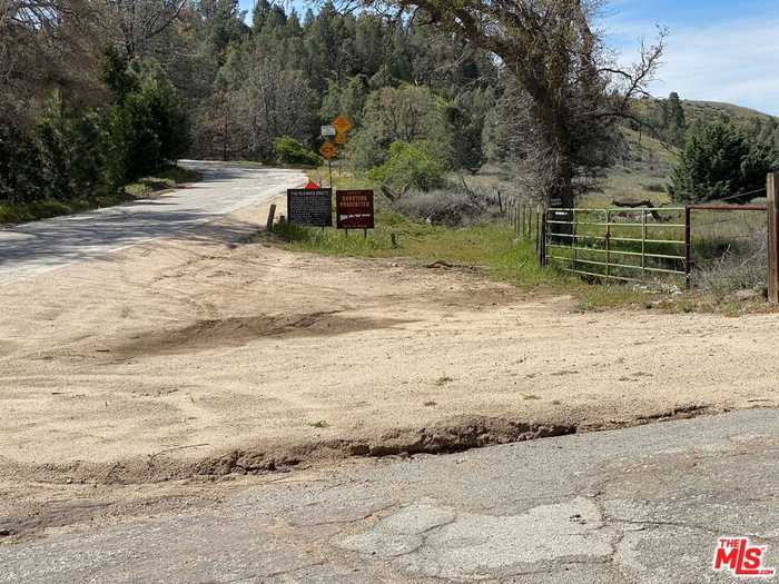 photo 2: 32625 Pine Canyon Road, Lancaster CA 93536