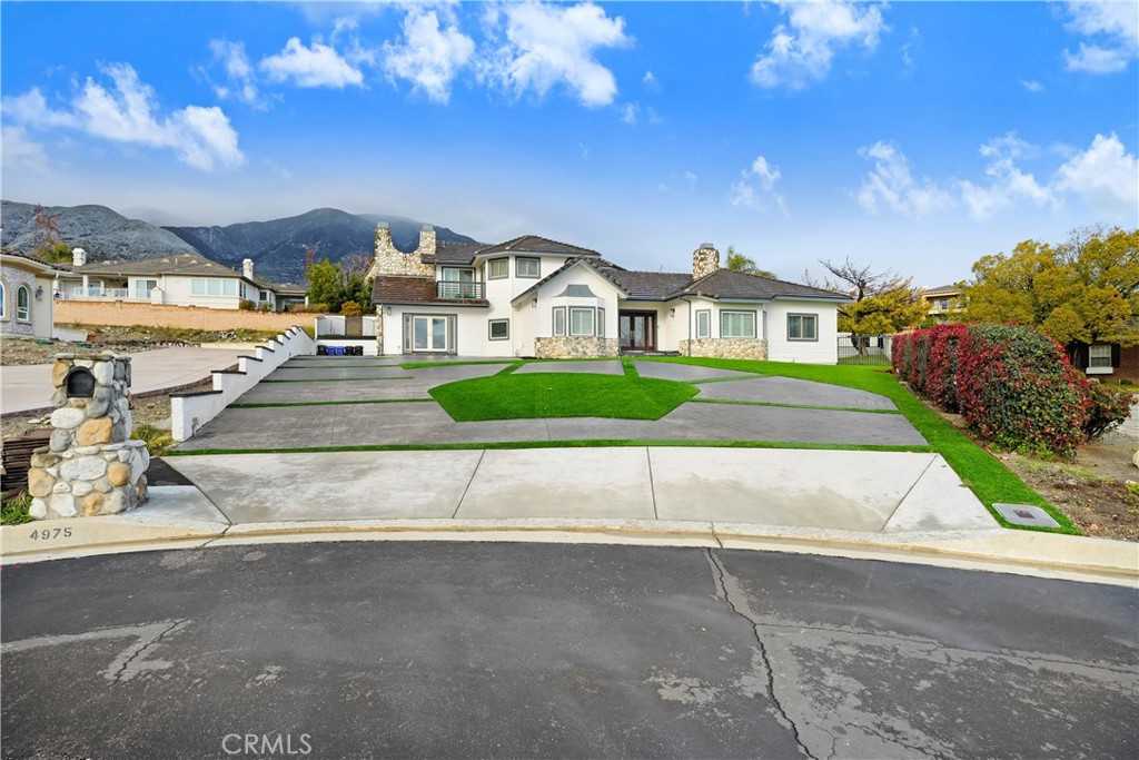 photo 2: 4975 Ginger Court, Rancho Cucamonga CA 91737