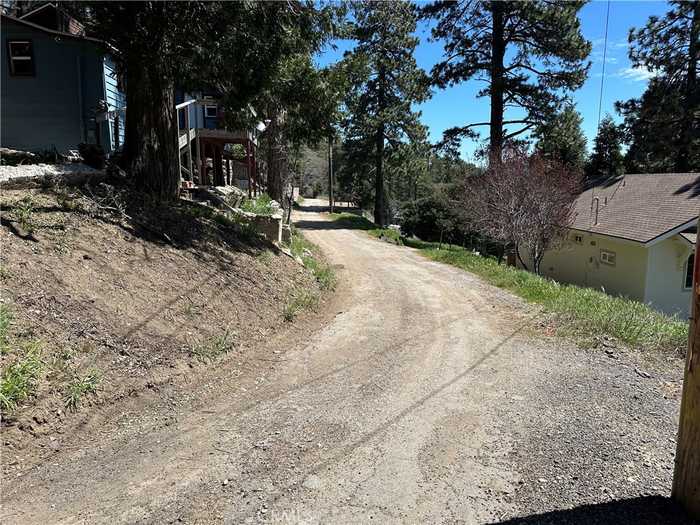 photo 5: Elliot Road, Cedarpines Park CA 92322