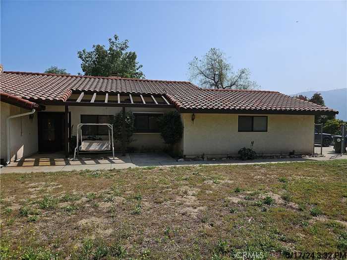 photo 2: 17572 Greenwood Court, San Bernardino CA 92407