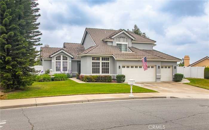 photo 2: 7117 Amberwood Lane, Highland CA 92346