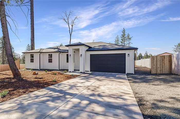 photo 2: 14169 Citadel Way, Magalia CA 95954