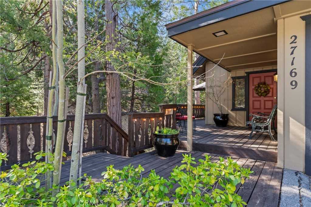 photo 2: 27169 Ironwood Lane, Lake Arrowhead CA 92352