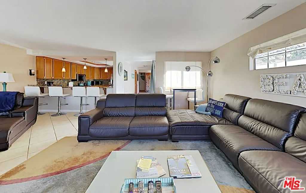 photo 3: 613 E Balboa Boulevard, Newport Beach CA 92661