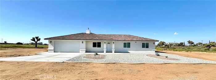 photo 2: 6830 Juniper Road, Phelan CA 92371