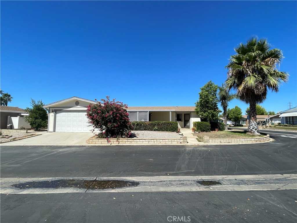 photo 3: 10961 Desert Lawn Drive Unit 105, Calimesa CA 92223