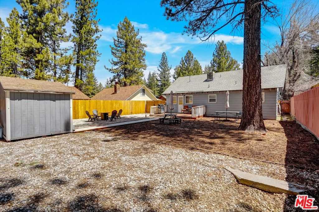 photo 3: 404 Oriole Drive, Big Bear CA 92315