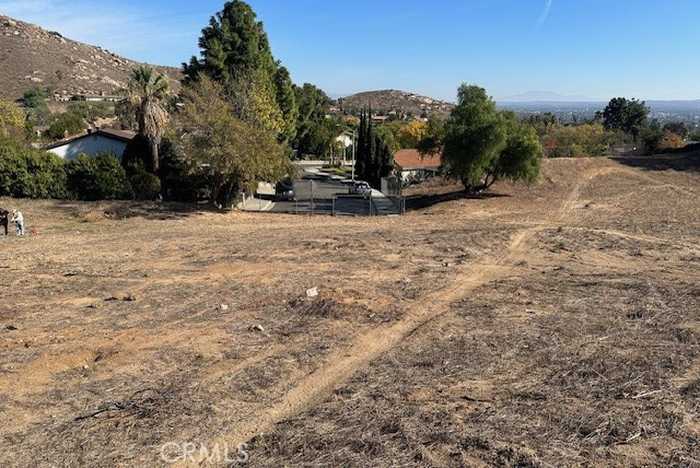 photo 1: Sierra Glen Drive, Riverside CA 92505