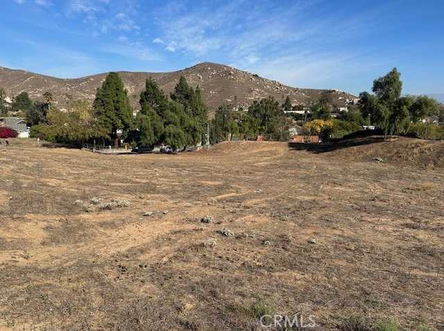 photo 3: Sierra Glen Drive, Riverside CA 92505