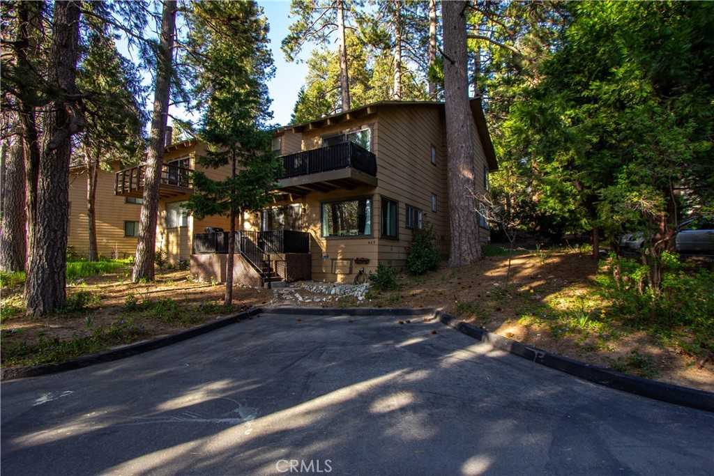 photo 1: 27821 Peninsula Drive Unit 405, Lake Arrowhead CA 92352