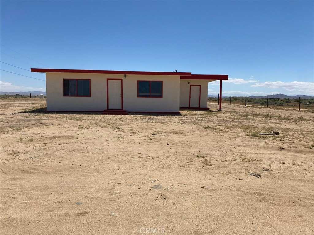 photo 2: 23067 Sonoma Street, Hinkley CA 92347