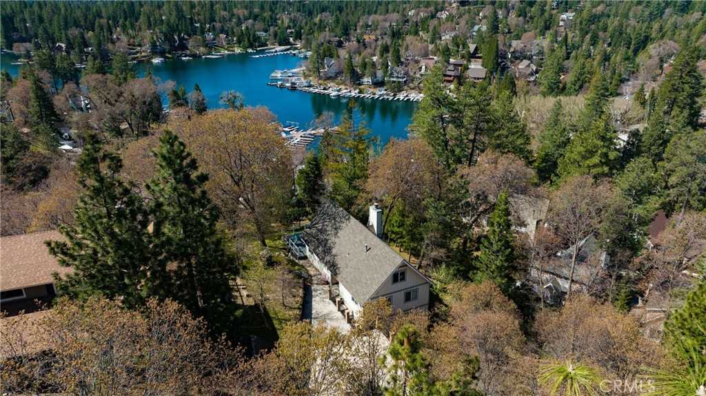 photo 1: 27687 N Bay Road, Lake Arrowhead CA 92352