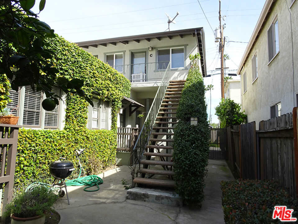 photo 2: 1511 12th Street, Santa Monica CA 90401