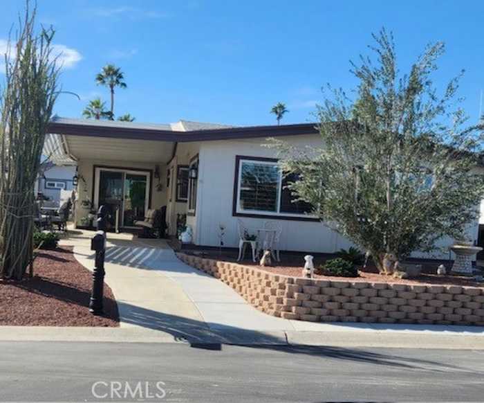 photo 1: 39113 One Horse Way, Palm Desert CA 92260