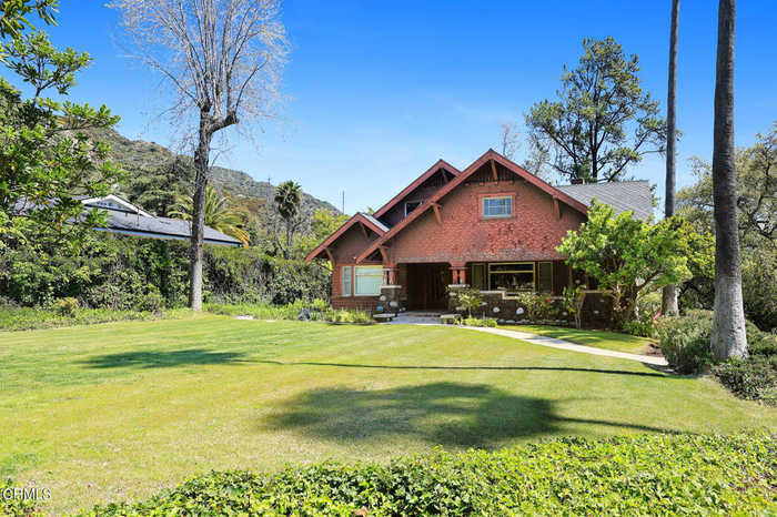 photo 2: 5250 La Canada Boulevard, La Canada Flintridge CA 91011