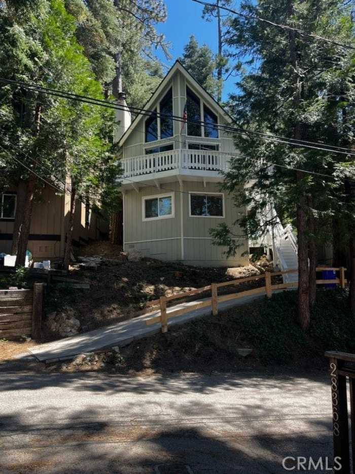 photo 2: 28367 Altamont Drive, Lake Arrowhead CA 92352