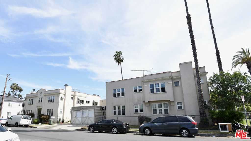 photo 3: 2460 W 18th Street, Los Angeles CA 90019