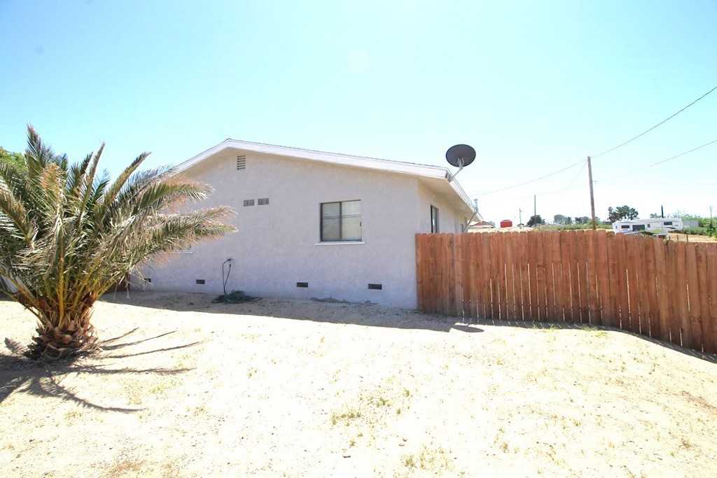 photo 3: 27763 Crestview Road, Barstow CA 92311