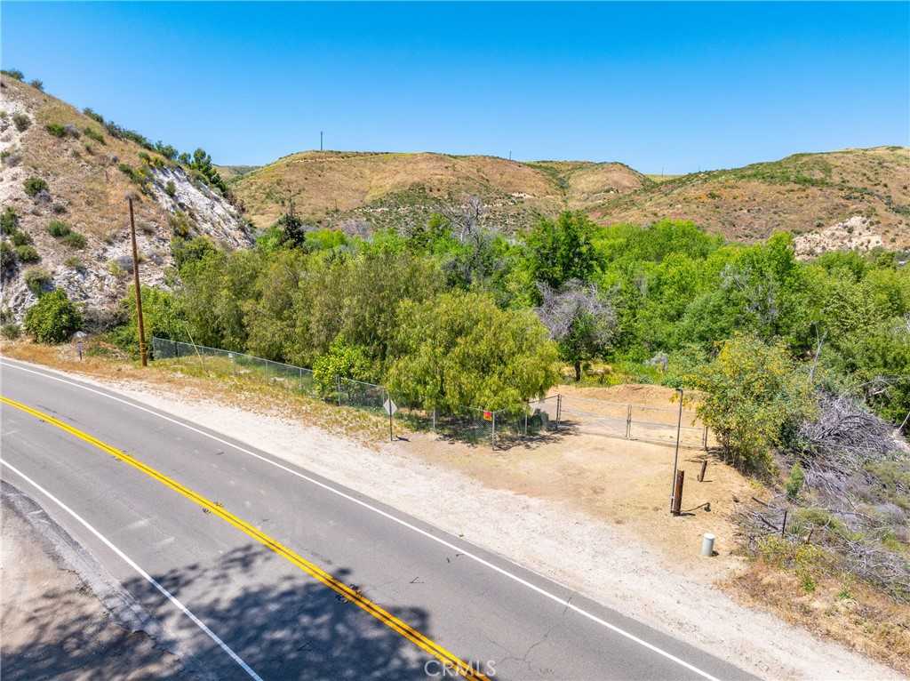 photo 1: Soledad Canyon Road, Acton CA 93510