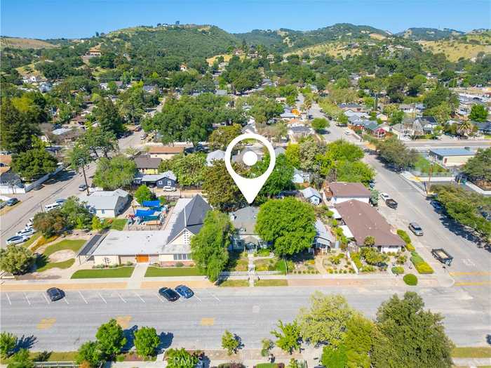 photo 2: 1529 Oak Street, Paso Robles CA 93446