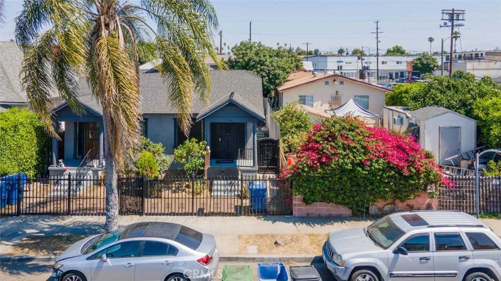 photo 1: 1805 W 35th Street, Los Angeles CA 90018