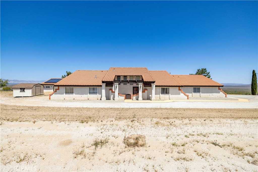 photo 1: 9532 Crest Road, California City CA 93505