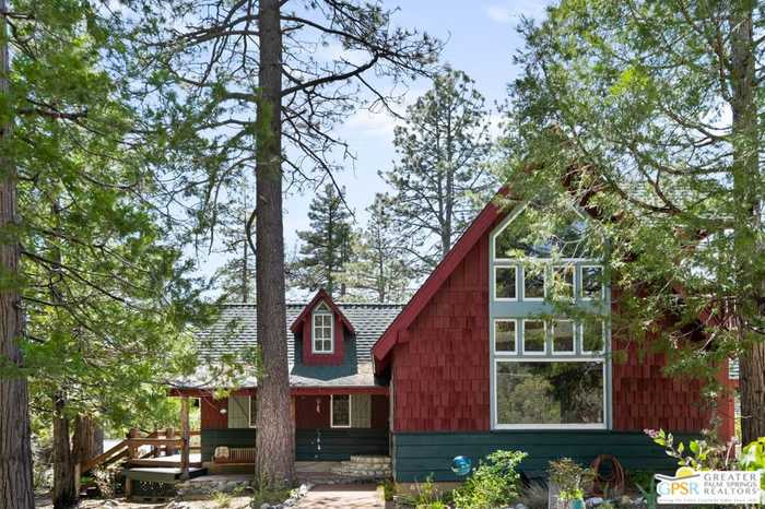 photo 2: 54700 Pine Crest Avenue, Idyllwild CA 92549